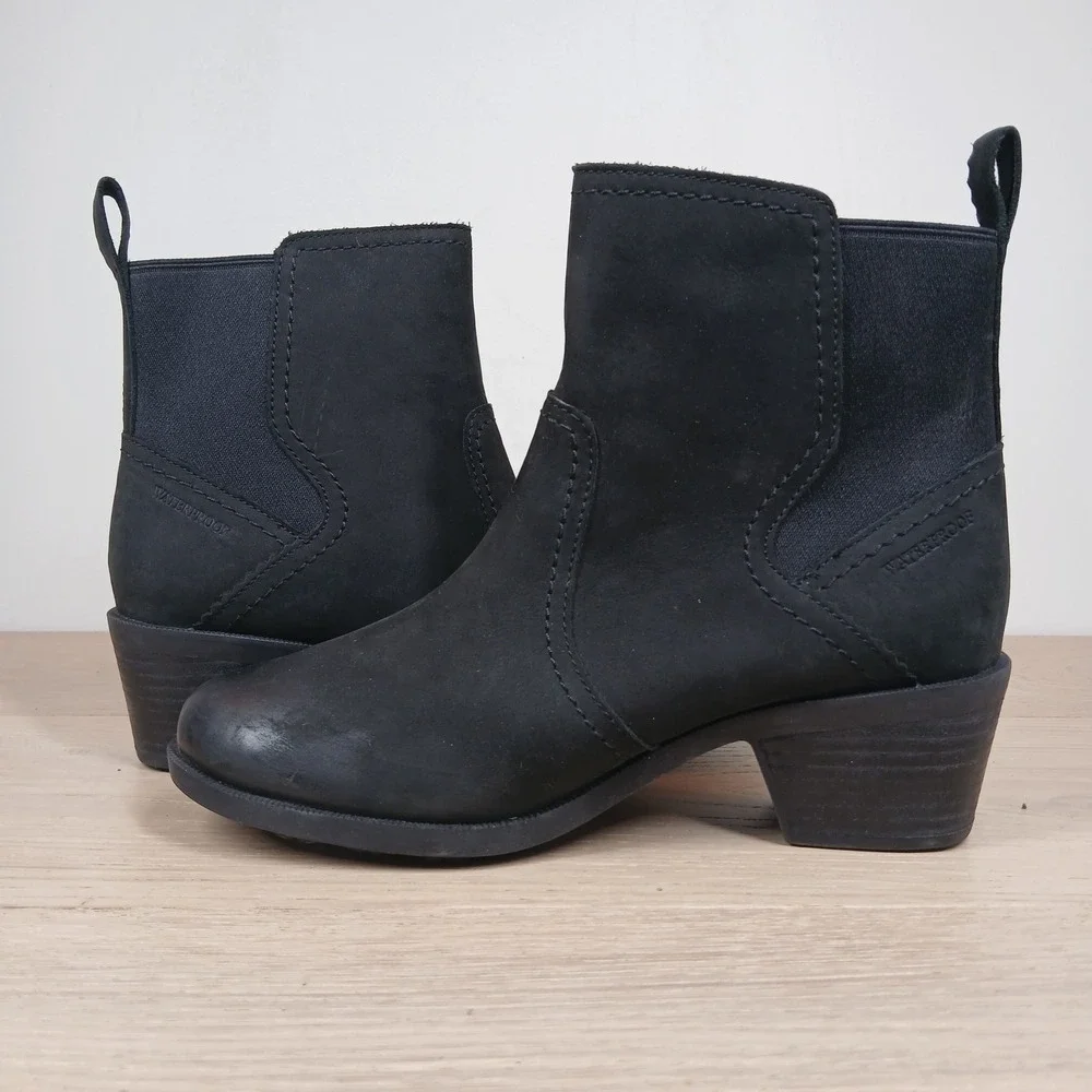 Teva Foxy Chelsea Boots Women 7 Black Nubuck Leather Waterproof Block Heel